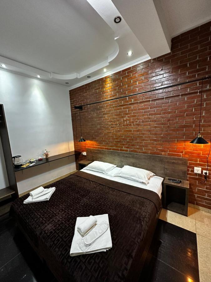 Lucas Hotel Tbilisi Exterior photo